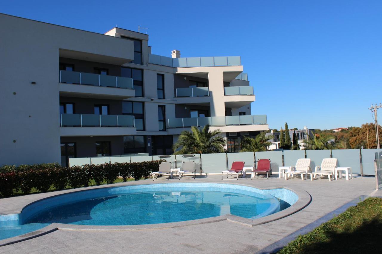 Apartmani Uwe Banjole Exterior photo